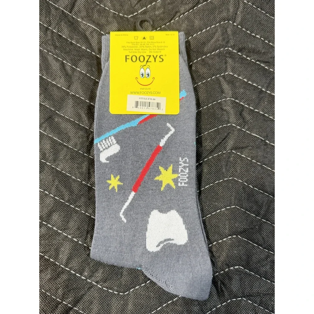 Foozys Dental Crew Socks‎ Men Size 10-13 Grey NWT Teeth Toothbrush Novelty FM-88